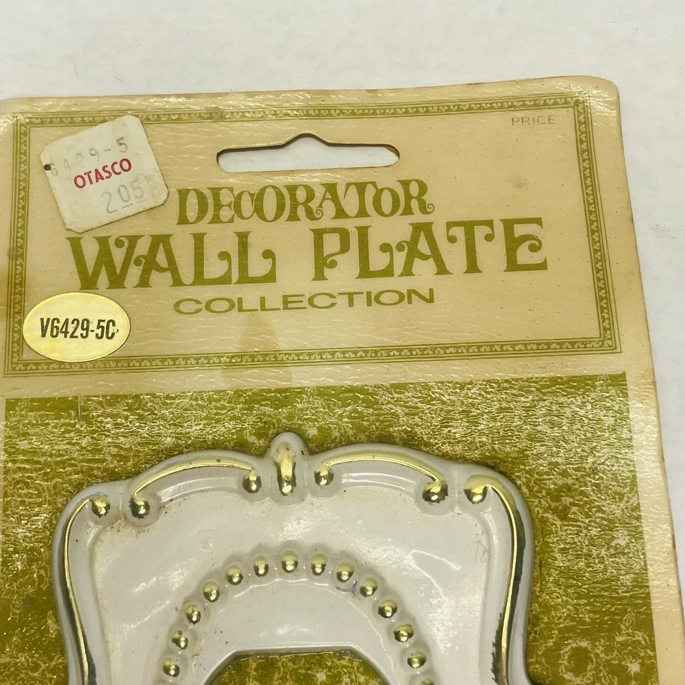 Decorator Wall Plate Receptacle‎ Cover French Provincial National Lock Hardware